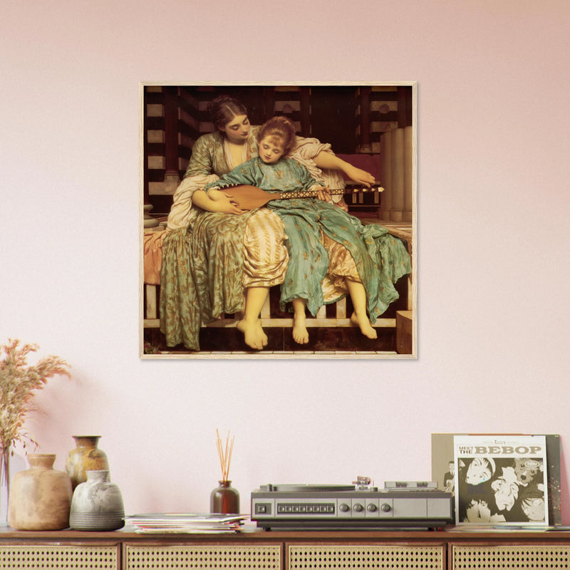 La Leçon de musique de Frederic Leighton, œuvre académique reproduite en poster d’art avec cadre en bois clair, pour décoration murale.