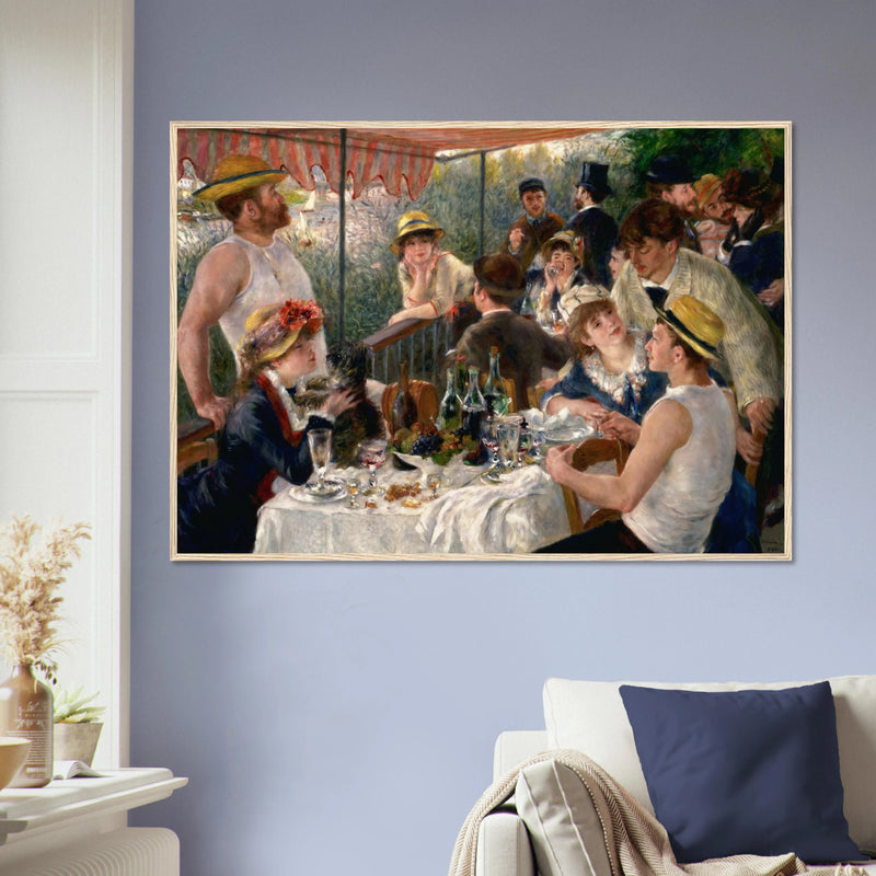 Le Dejeuner des canotiers de Pierre-Auguste Renoir, oeuvre impressionniste reproduite en poster d’art avec cadre en bois clair, pour decoration murale.